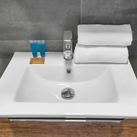 Kolska Blue & Grey Harmony By Bookinghost Lägenhet