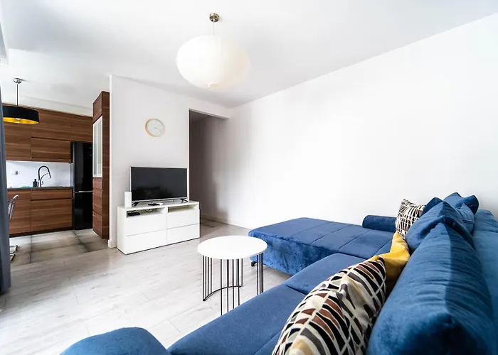 Kolska Blue & Grey Harmony By Bookinghost Varsó