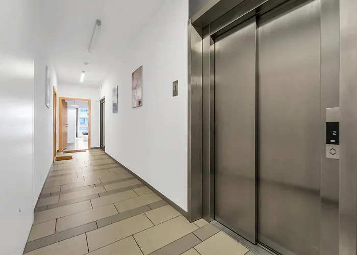 Kolska Blue & Grey Harmony By Bookinghost